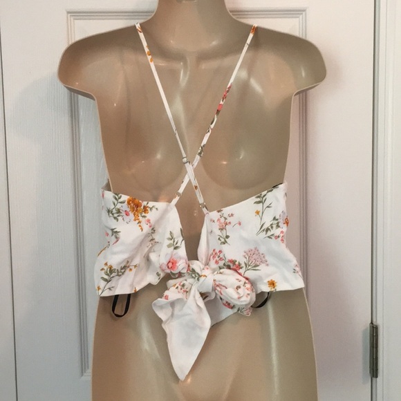 NWT Forever 21 white floral top- large - Picture 3 of 4